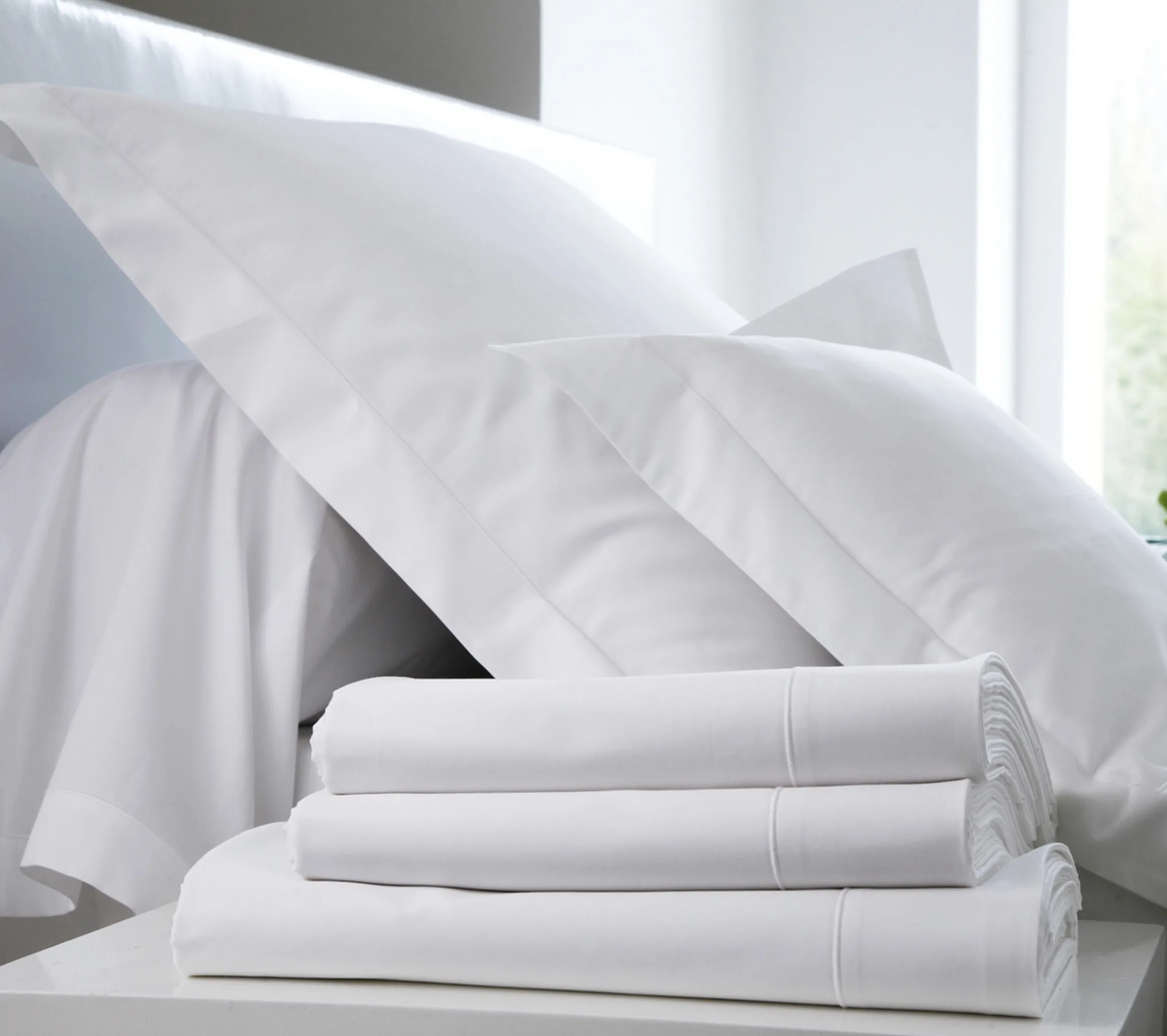 DRAP HOUSSE 4 TÊTES UNI SATIN BLANC