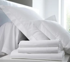 DRAP UNI SATIN BLANC