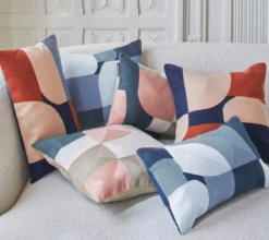 ENSEMBLE ENVELOPPE COUSSIN GRAPHICO SABLE