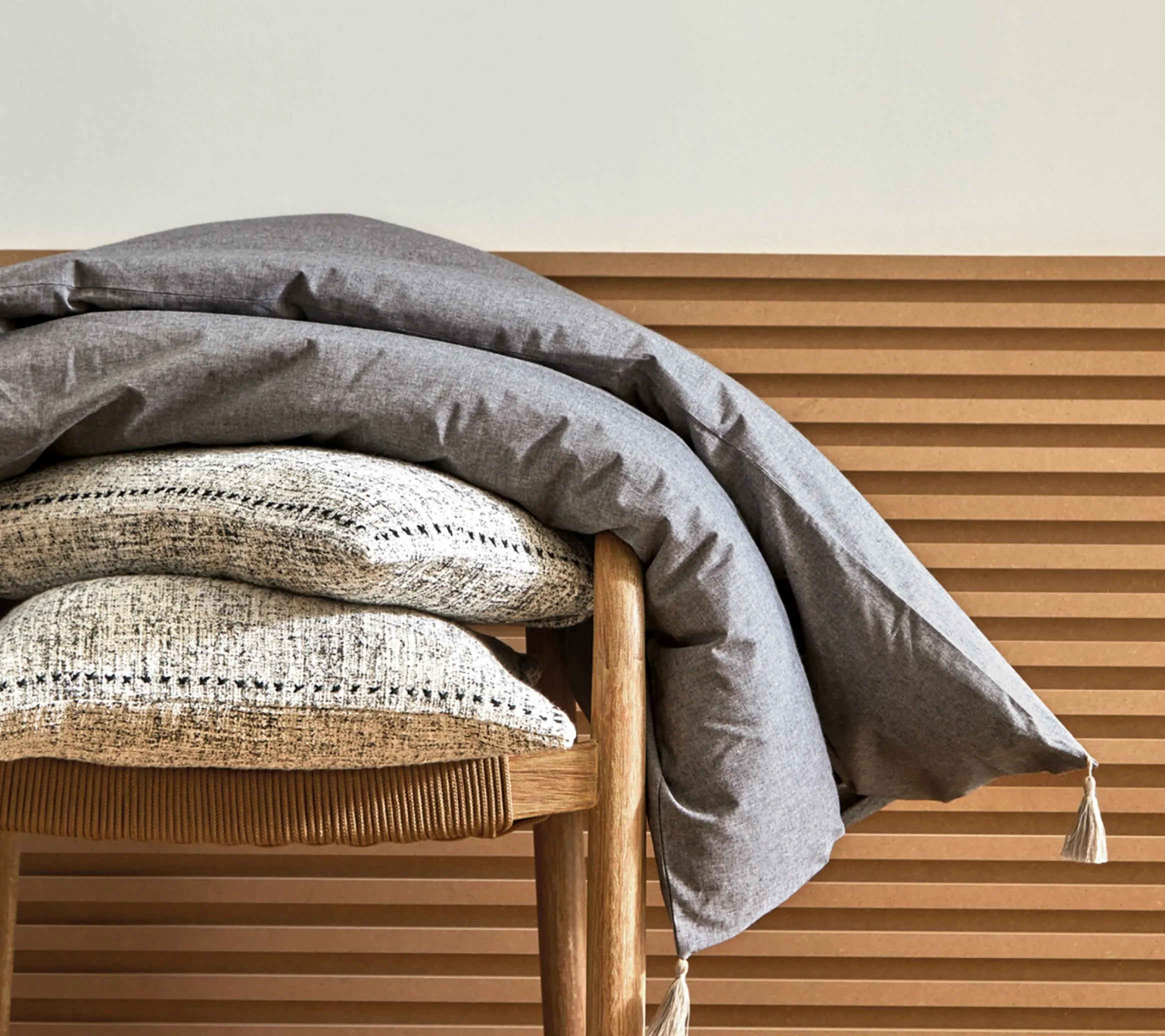 ENSEMBLE ENVELOPPE COUSSIN TOUAREG NOIR