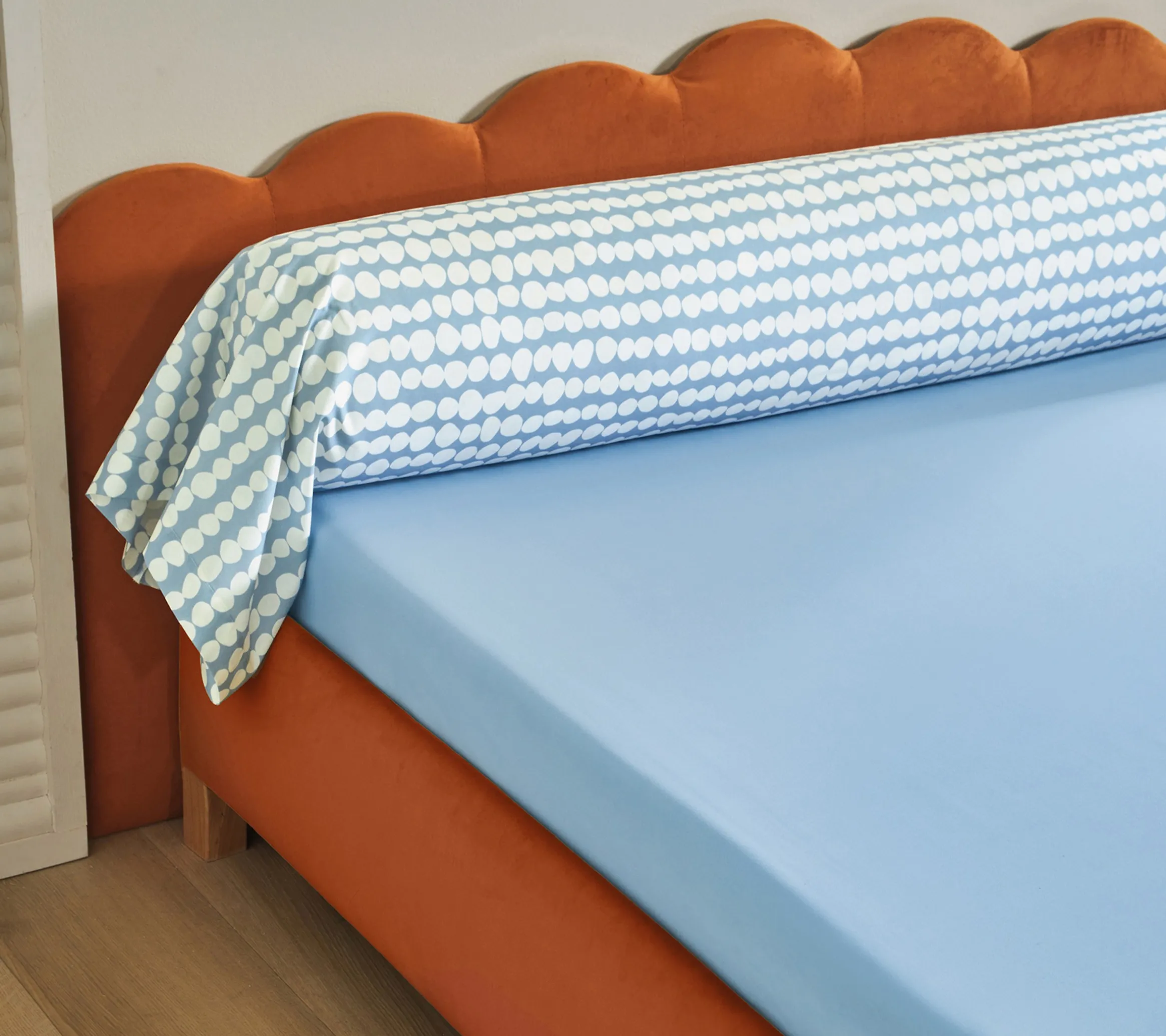 TRAVERSIN DOTS BLEU CELESTE